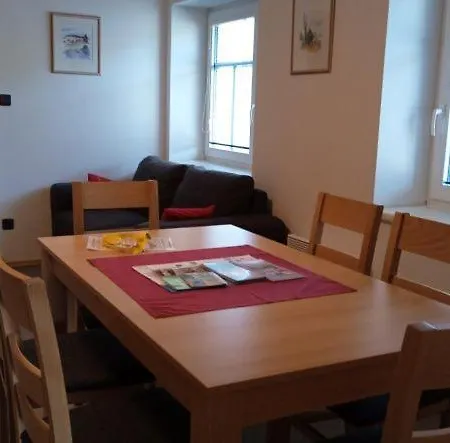 Vakstav Apartment *